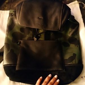 COACH – MANHATTAN BACKPACK IN WILD BEAST